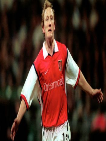 Ray Parlour Brings Magic to The George – Arsenal’s Second Home